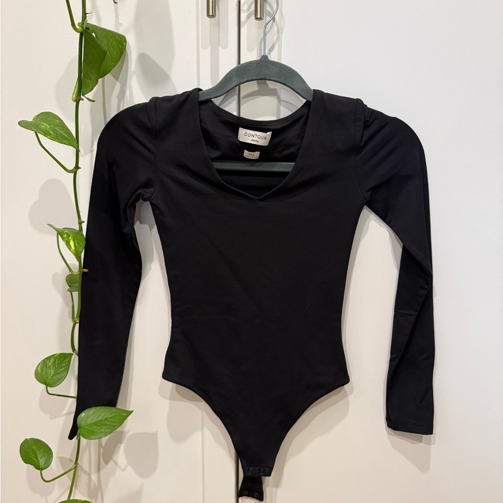 Aritzia Black Long Sleeve Bodysuit